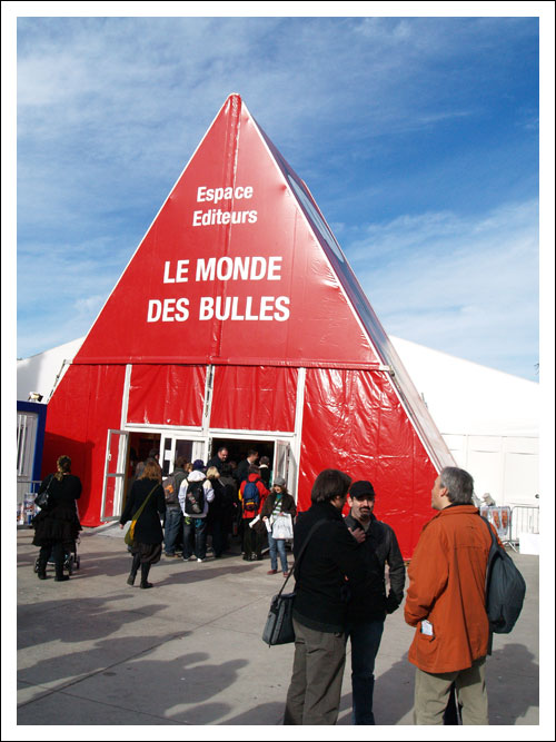 L'entrée du stand des éditeurs