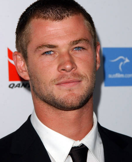 http://www.scifi-universe.com/upload/actualites/2009/chris-hemsworth.jpg