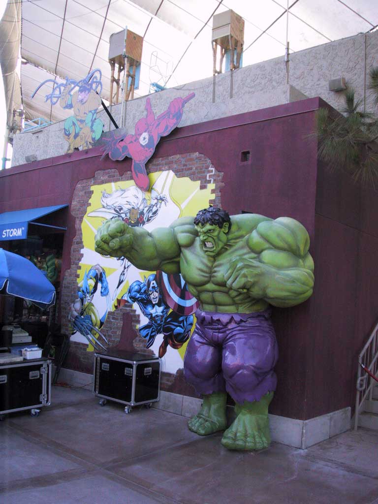 http://www.scifi-universe.com/upload/dossiers/parcs_a_themes/hulk.jpg