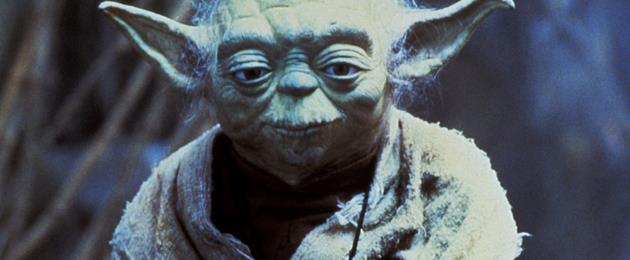 George Lucas révèle enfin pourquoi Yoda parle à l'envers dans Star Wars