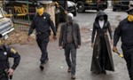 Voir la critique de Watchmen 1x01 ● C'est l'été et nous sommes à court de glace