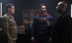 Superman & Loïs 3x09 ● La robe