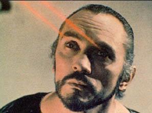 Terence Stamp à des yeux laser, pas vous ?