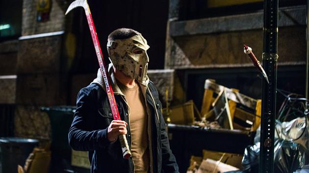 Stephen Amell dans le rôle de Casey Jones