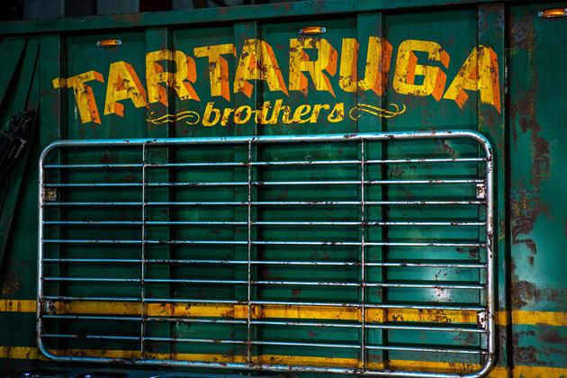 Tartaruga Brothers - le logo du camion poubelle