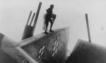 Voir la critique de Le Cabinet du docteur Caligari [1922]