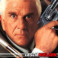 Leslie Nielsen  Producteur, Acteur, Doubleur (voix)