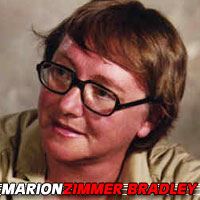 Marion Zimmer Bradley  Auteure
