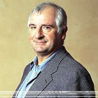 Douglas Adams  Auteur, Scénariste, Dessinateur