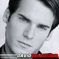 David De Lautour