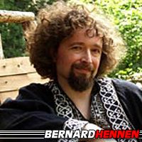 Bernard Hennen  Auteur