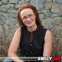 Emily Gee  Auteure