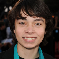 Noah Ringer  Acteur