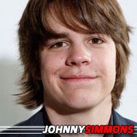 Johnny Simmons  Acteur