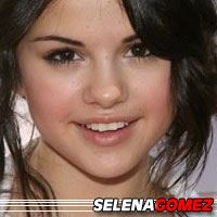 Selena Gomez  Actrice, Doubleuse (voix)