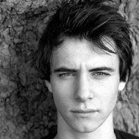 Harry Lloyd  Acteur