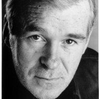 Ian McElhinney  Acteur