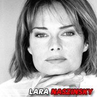 Lara Naszinsky  Actrice