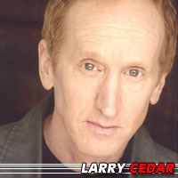 Larry Cedar  Acteur