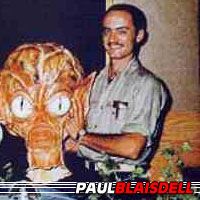 Paul Blaisdell  Superviseur des Effets Spéciaux, Make-up / Puppeteer, Acteur