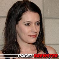 Paget Brewster  Actrice, Doubleuse (voix)