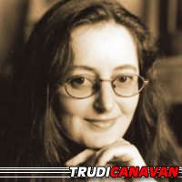 Trudi Canavan  Auteure